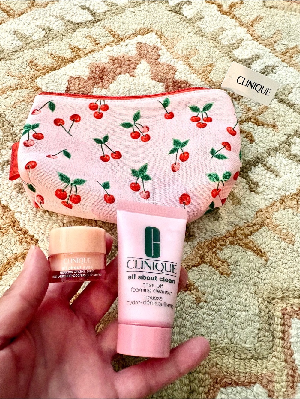 MWT Clinique CHERRY Pouch